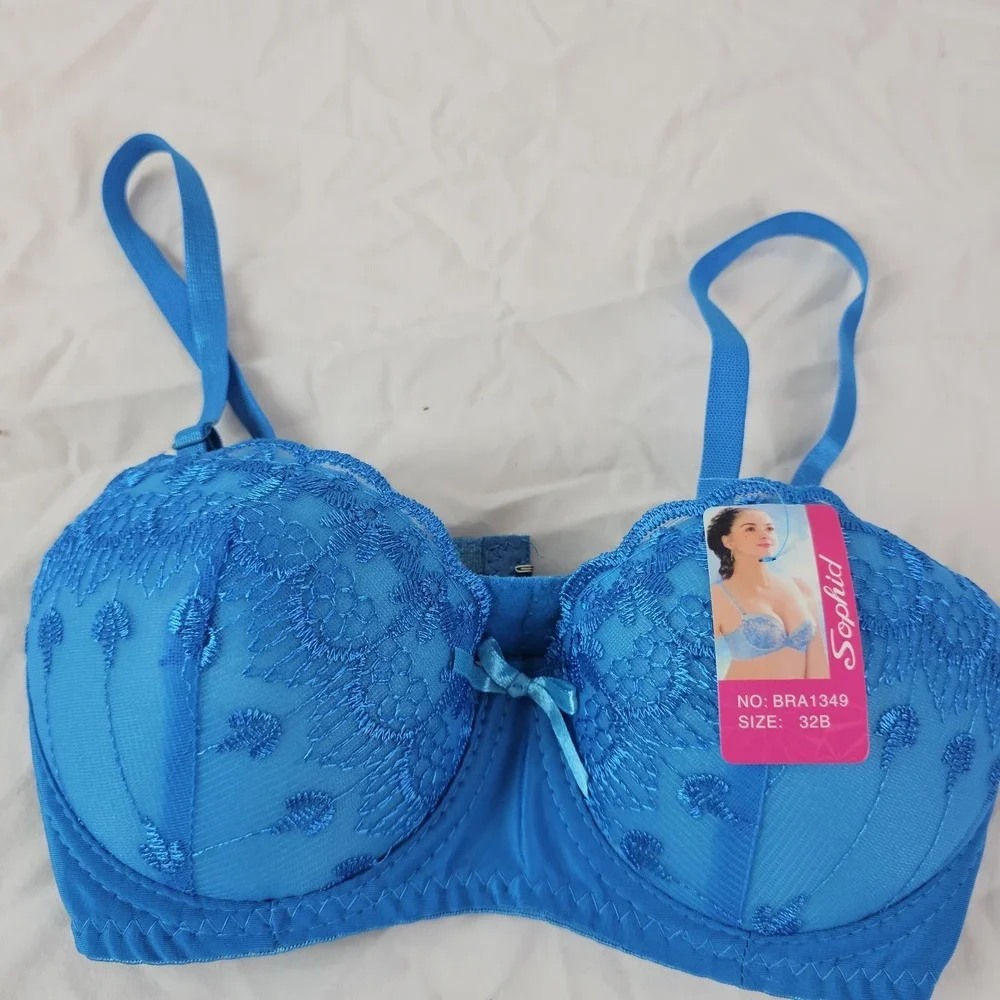Sophid NWT Womens Lace Padded Bra Size 32B Blue